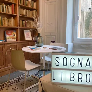 Sognalibro Bed And Books Raguse